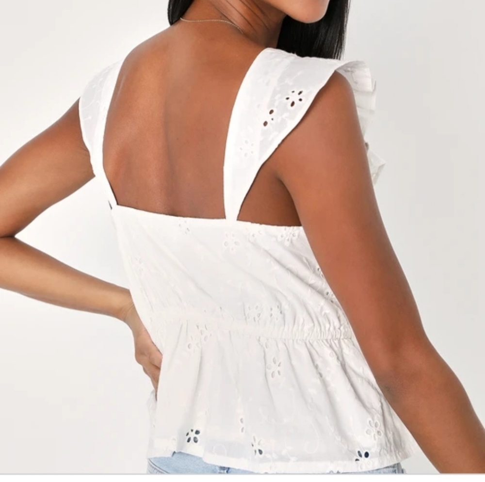 NWOT Lulu's Ivory Eyelet Top - Embroidered Peplum Top - Picture 2 of 4